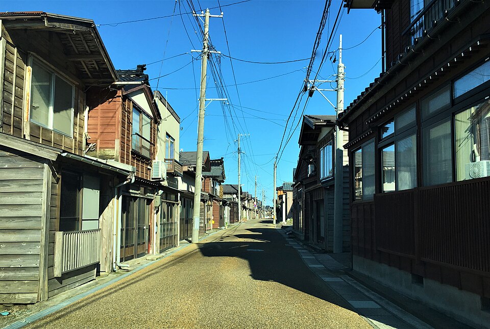 Fayl:Izumozaki cityscape.jpg