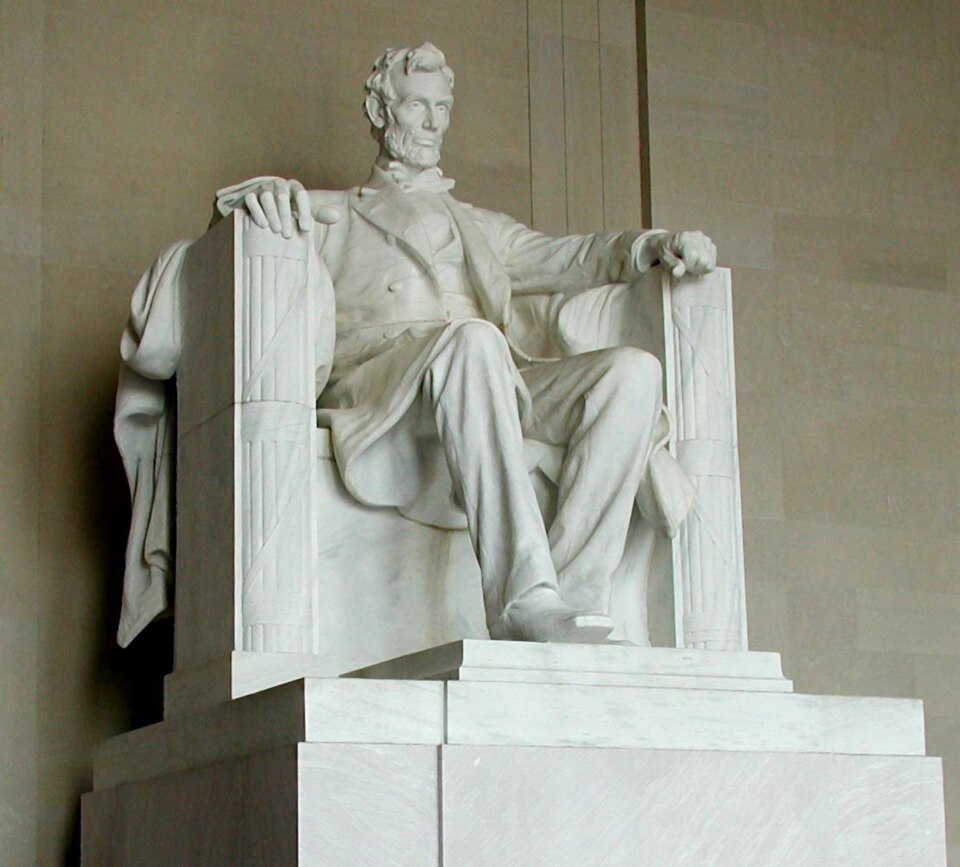 Fayl:Lincoln statue, Lincoln Memorial.jpg