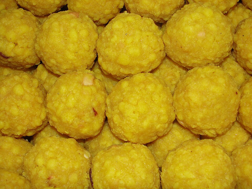Fayl:A view of Laddu.JPG