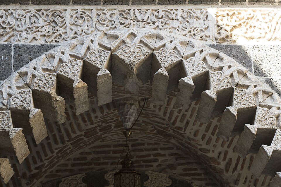 Fayl:Diyarbakır Mesudiye Medresesi 3668.jpg