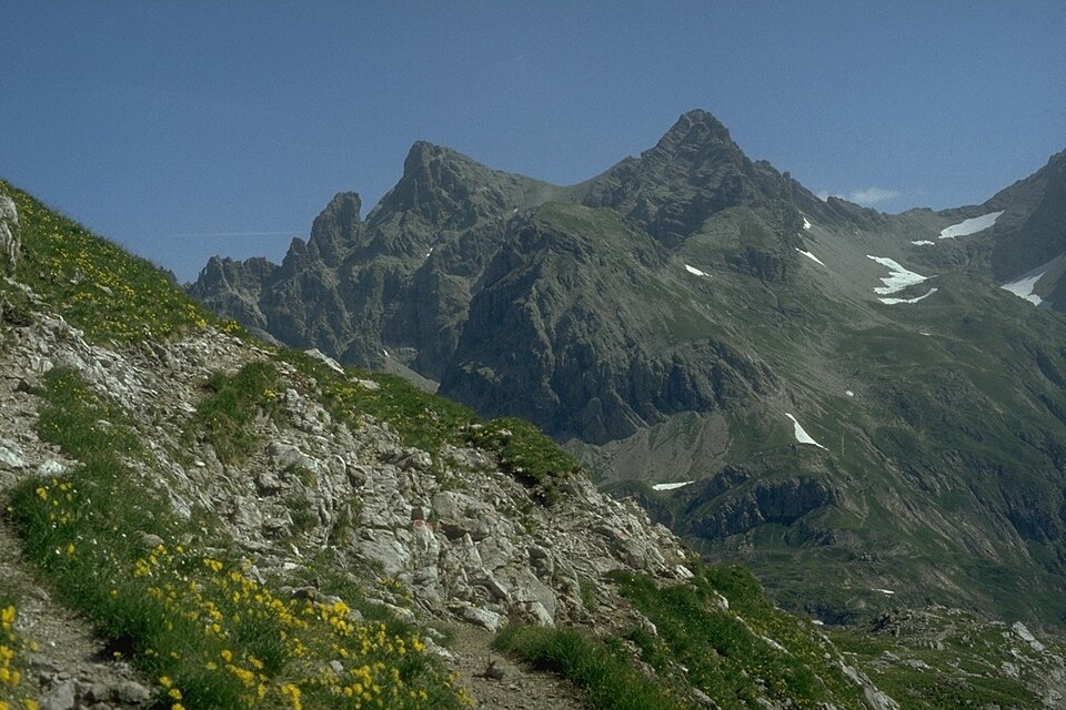 Fayl:Krottenspitze und Oefnerspitze.jpg