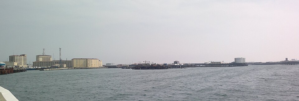 Fayl:Oil Rocks panorama.jpg