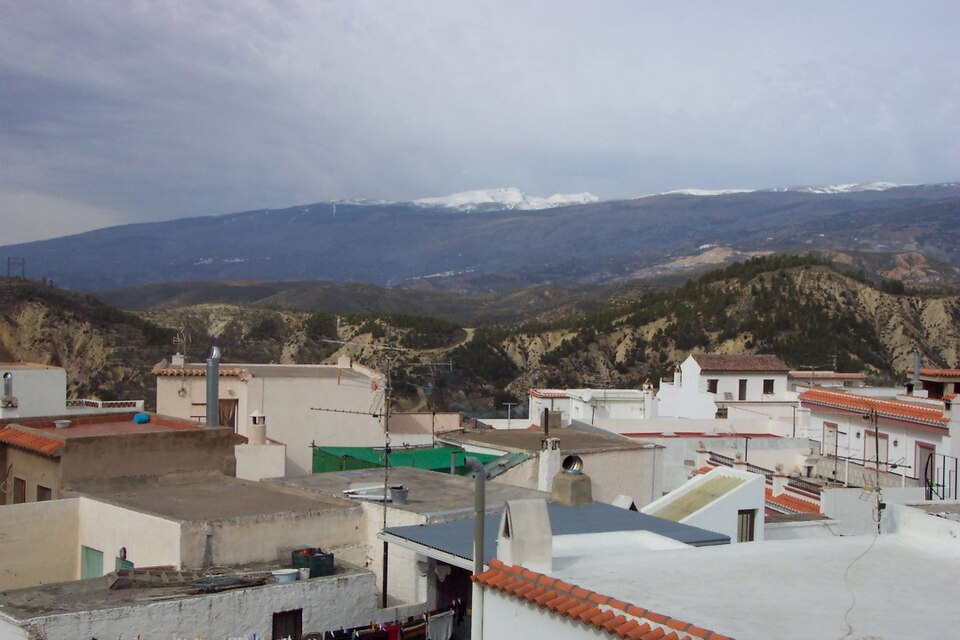 Fayl:Sierranevadavistadesdealcoleadealmeria.JPG