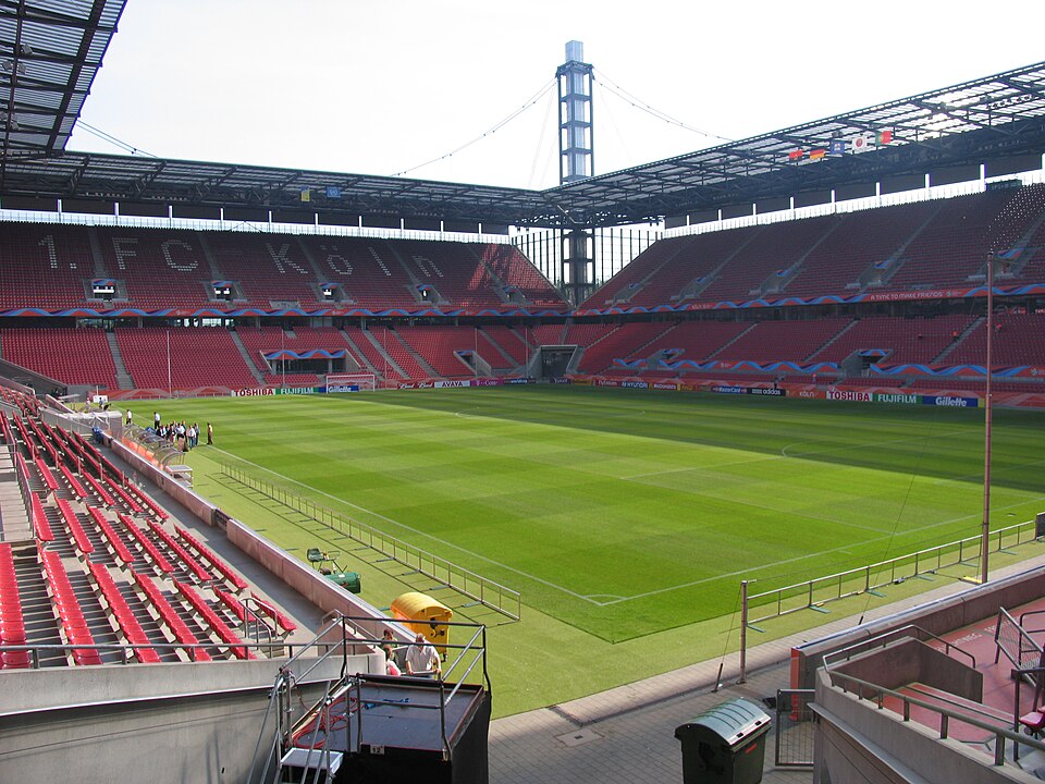 Fayl:FIFA WM06 Stadion Koeln.jpg