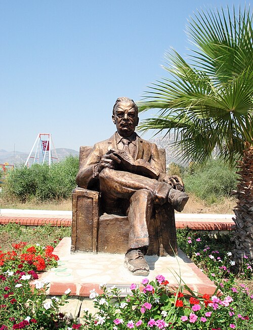 Fayl:Melih Cevdet Anday.JPG
