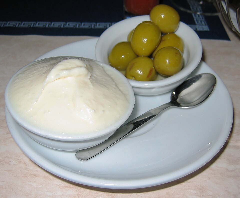 Fayl:Aioli mit Oliven.jpg