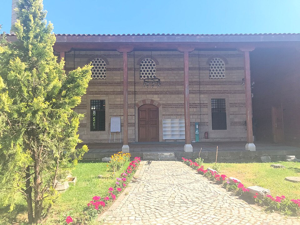 Fayl:Esekapı Mosque.jpg