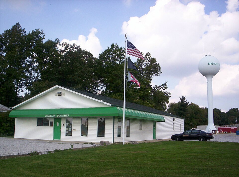Fayl:Madison Township Hall.jpg