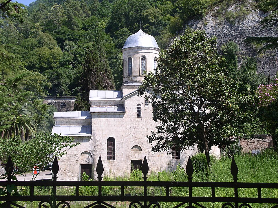 Fayl:New Athos temple.JPG