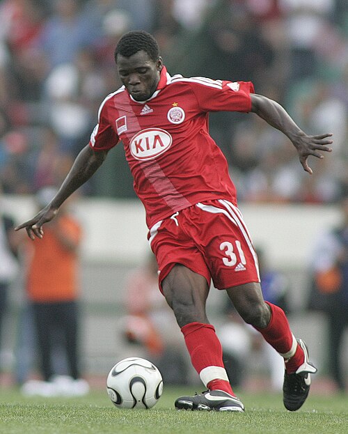 Fayl:Pascal Angan Vs Esperance Tunis.JPG
