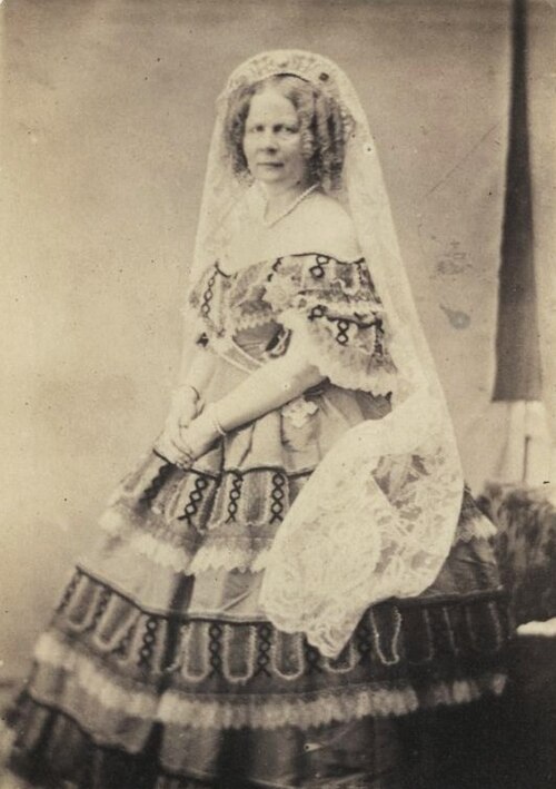 Fayl:Elena Pavlovna1.jpg