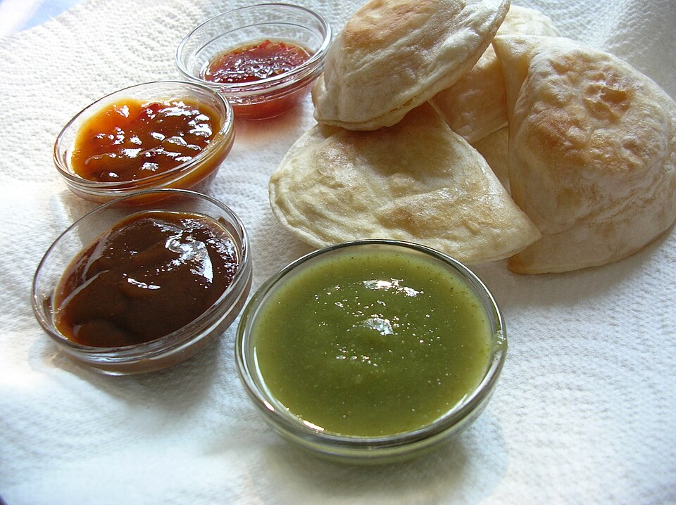Fayl:Lunch sauces.jpg
