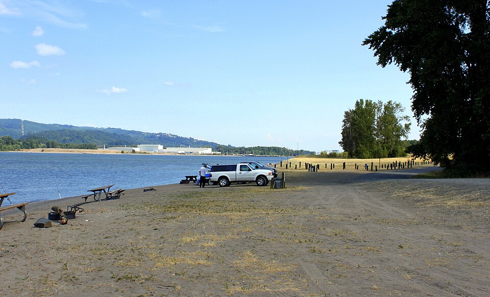 Fayl:Prescott Beach - Prescott Oregon.jpg