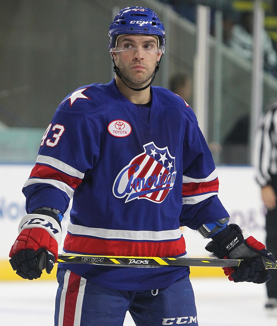 Fayl:Daniel Catenacci (cropped).jpg