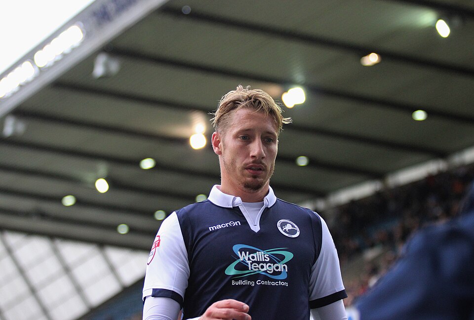 Fayl:Millwall Vs Swindon Town (21633937524).jpg