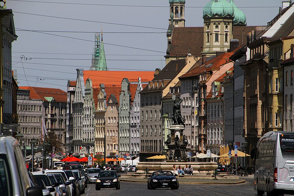 Fayl:Augsburg-202-Maximilianstr-gje.jpg