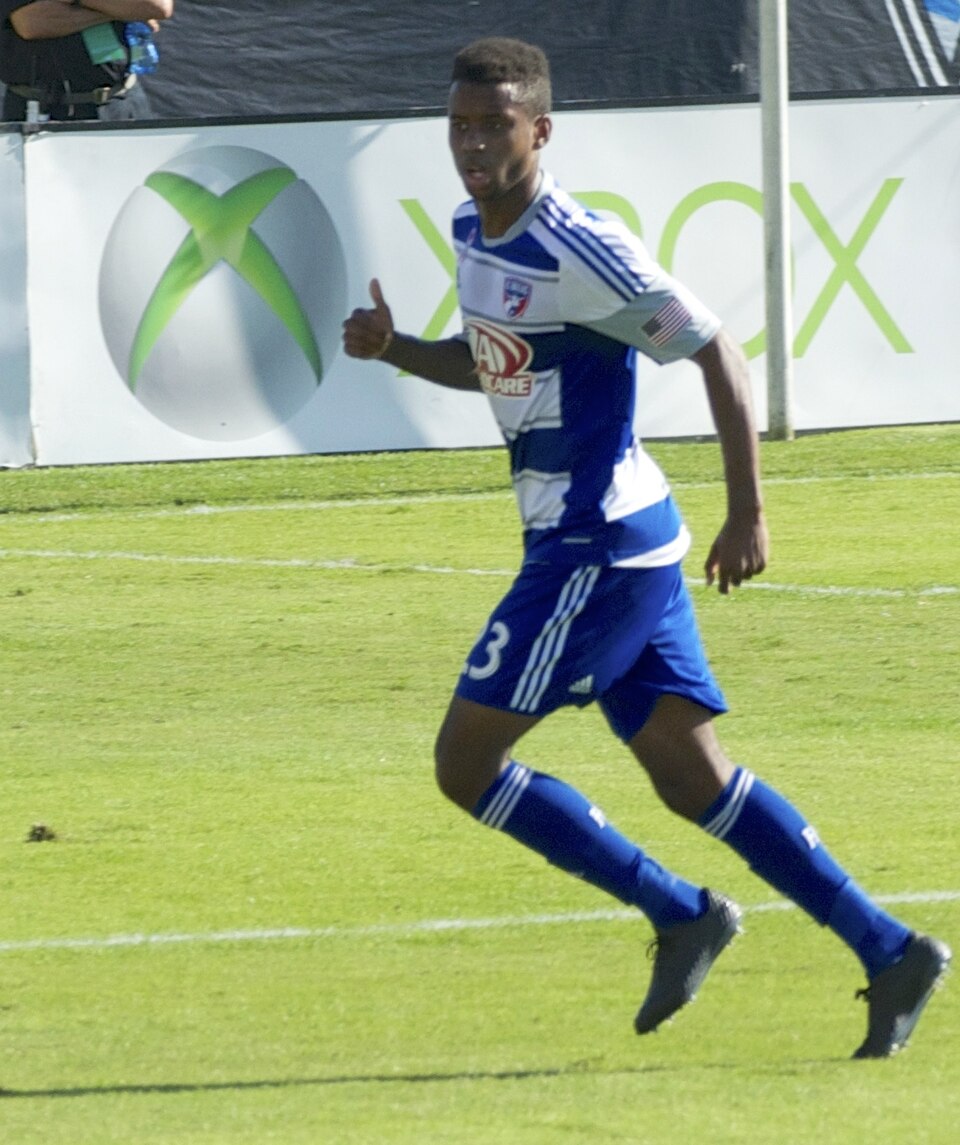 Fayl:Kellyn Acosta.jpg