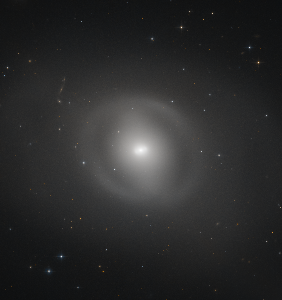 Fayl:NGC 6684.png