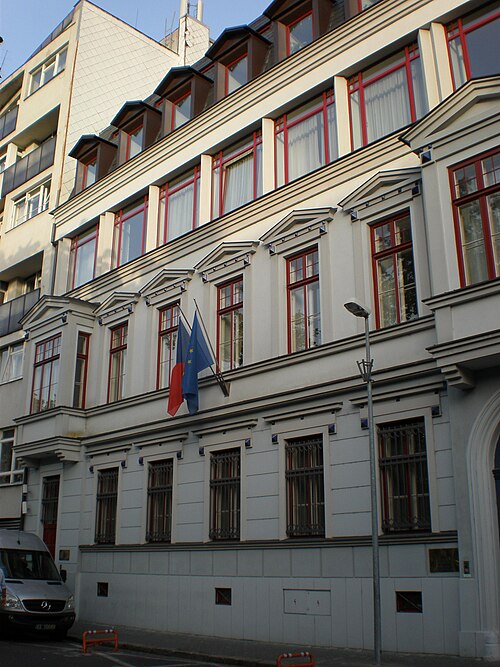 Fayl:Czech Embassy Bratislava 6250535.JPG