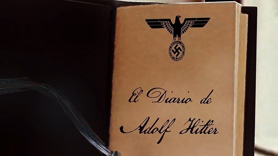 Fayl:El Diario de Adolf Hitler.jpg