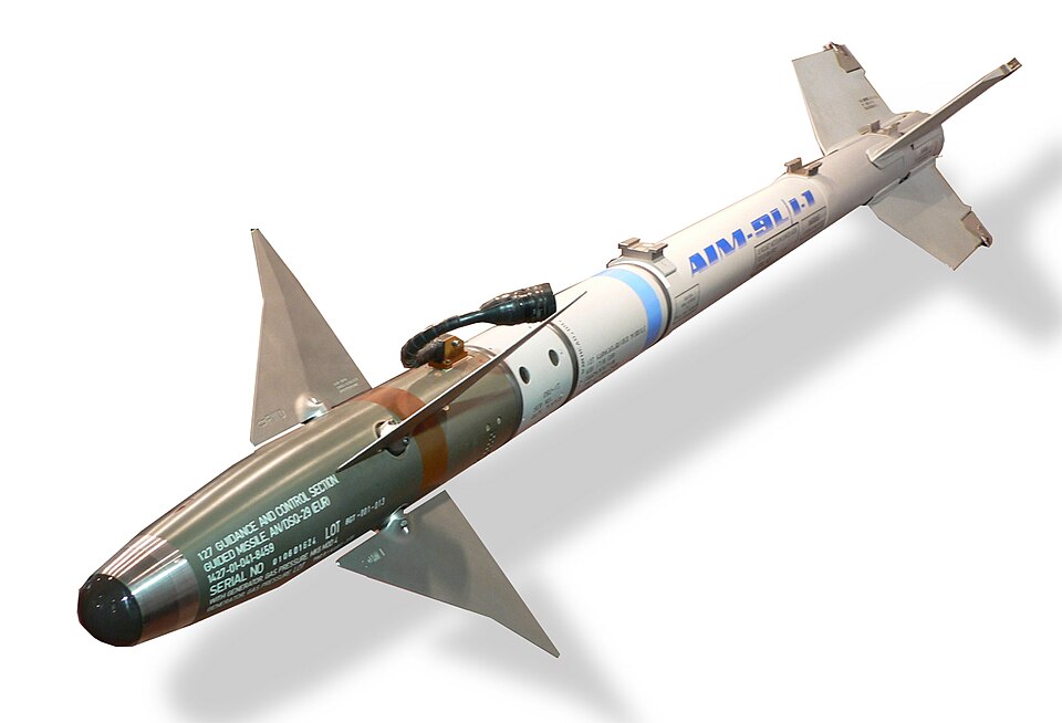 Fayl:AIM 9L Sidewinder (modified) copy.jpg