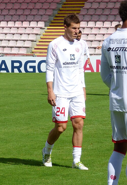 Fayl:Bussmann, Gaëtan Mainz 16-17 WP.jpg