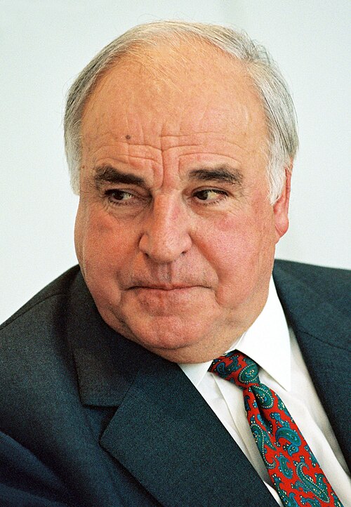 Fayl:Helmut Kohl (1996) cropped.jpg