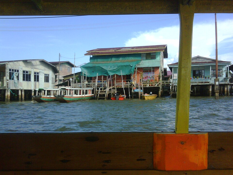 Fayl:Kampung Ayer (02042010-4).jpg