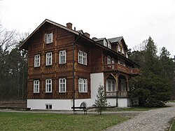 Vakolatli vakilning uyi (hozirgi Roztocze milliy bogʻi boshqaruvining bosh ofisi)