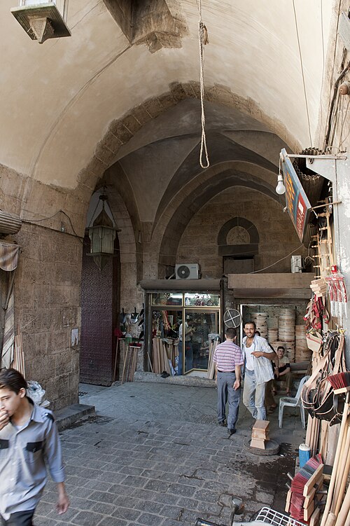 Fayl:Aleppo Bab al-Hadid 0130.jpg
