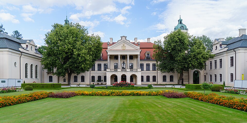 Fayl:Pałac w Kozłówce 4.jpg