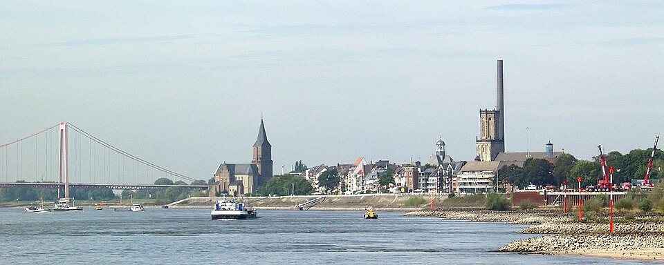 Fayl:Emmerich am Rhein Osten.jpg