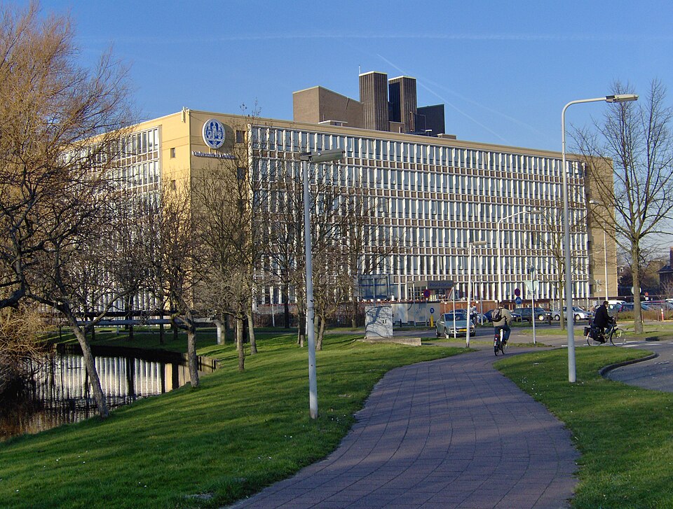 Fayl:Faculteit der Sociale Wetenschappen Leiden.jpg