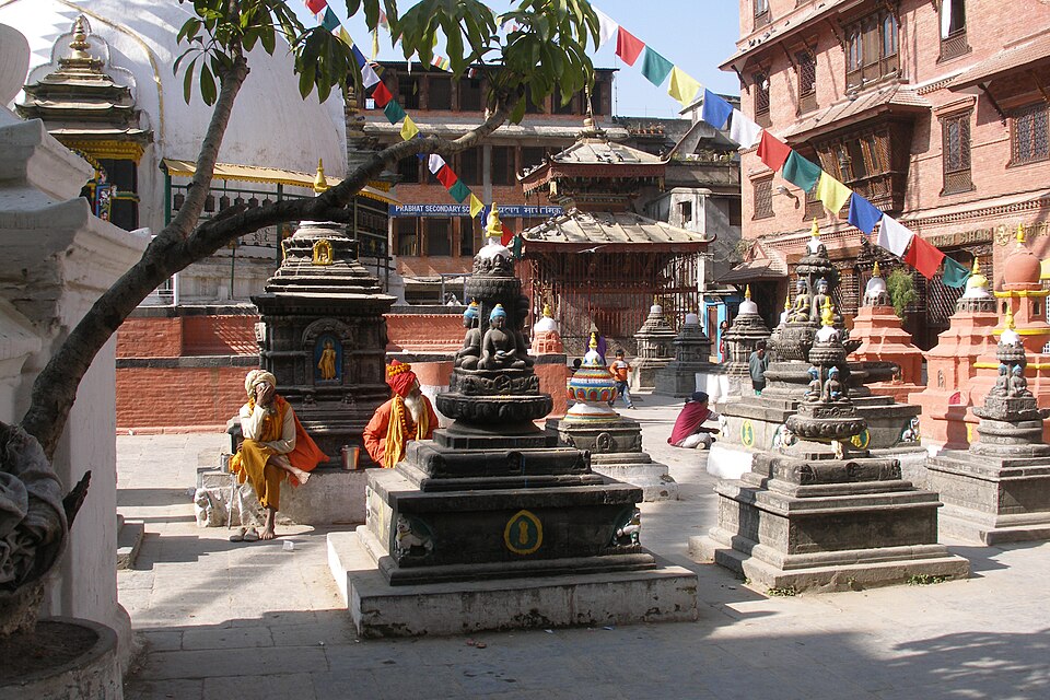 Fayl:Kathmandu, Nepal, Kaathe Swyambhu Complex.jpg