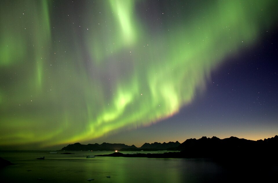Fayl:Northern Lights, Greenland.jpg