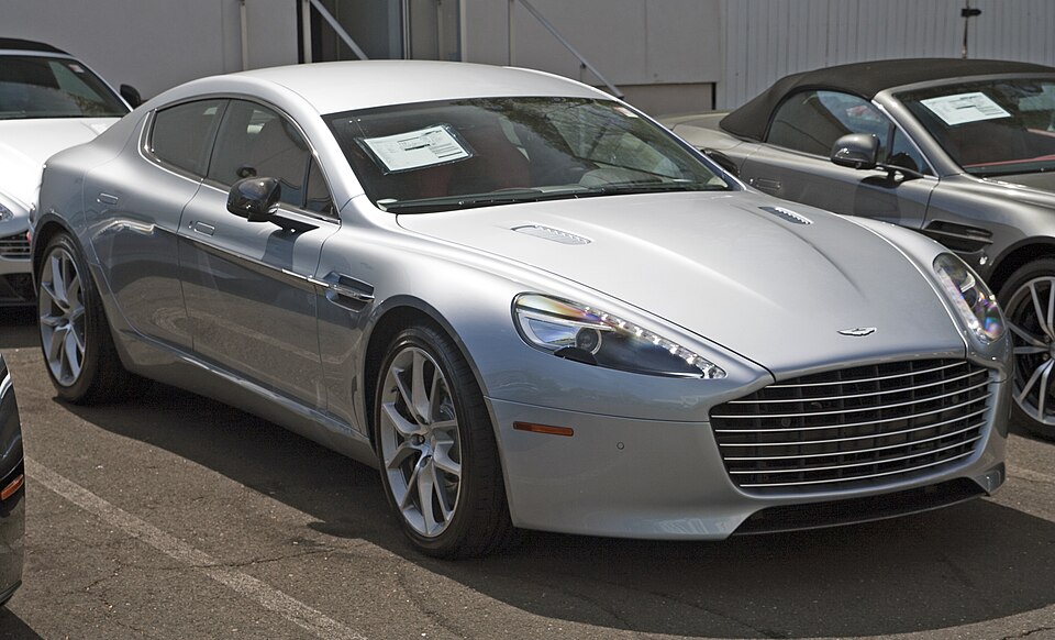 Fayl:2014 AM Rapide S front.jpg