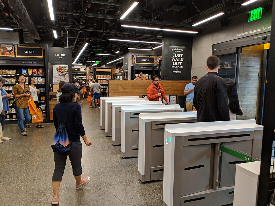 Fayl:Amazon Go - Seattle (20180804111407).jpg