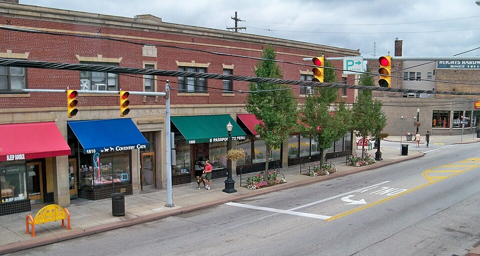 Fayl:Coventry Village September.jpg
