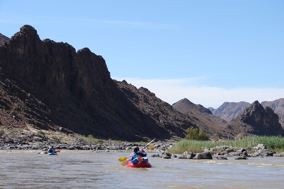 Fayl:OrangeRiverRafting.jpg