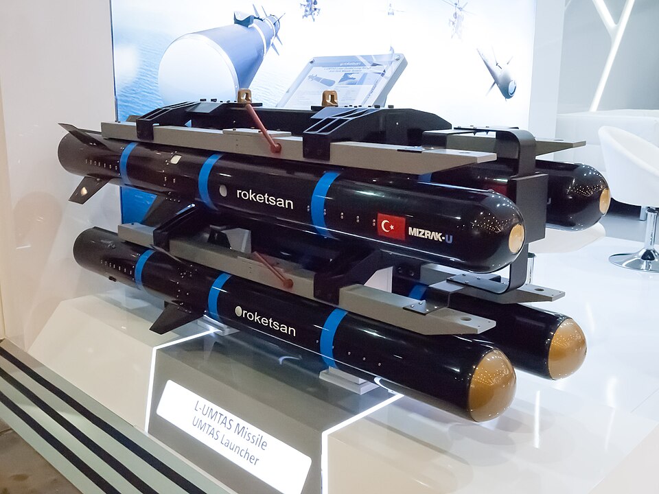 Fayl:Roketsan display in Kyiv 01.jpg