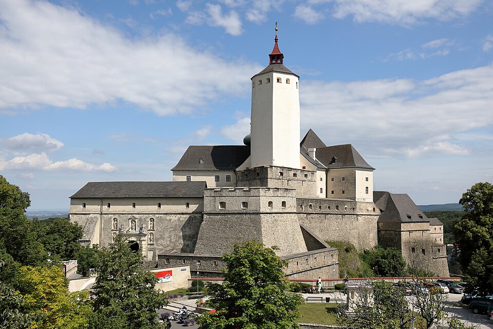 Fayl:Forchtenstein - Burg (3).JPG