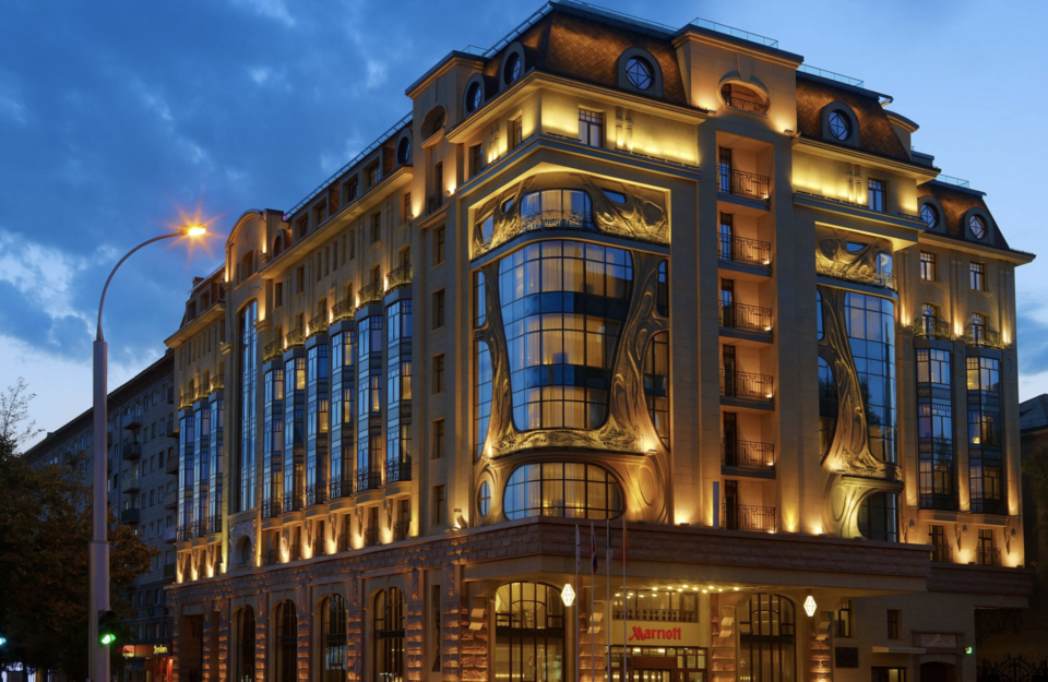 Fayl:Komplementäre Architektur Russia.png