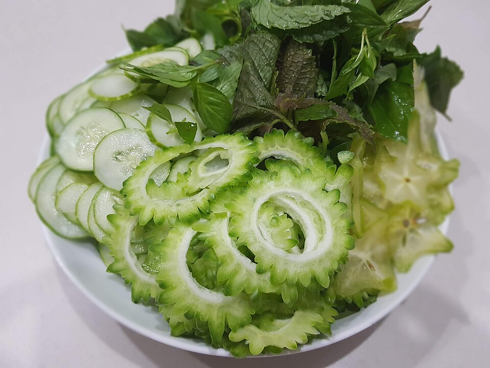 Fayl:Food from bitter melon.jpg