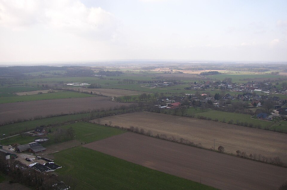 Fayl:Hennstedt Funkturm.jpg
