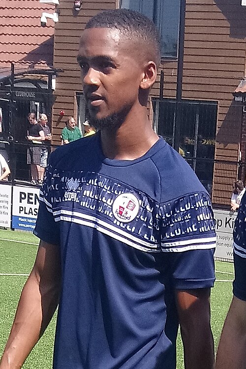 Fayl:Lewis Young July 2021.jpg