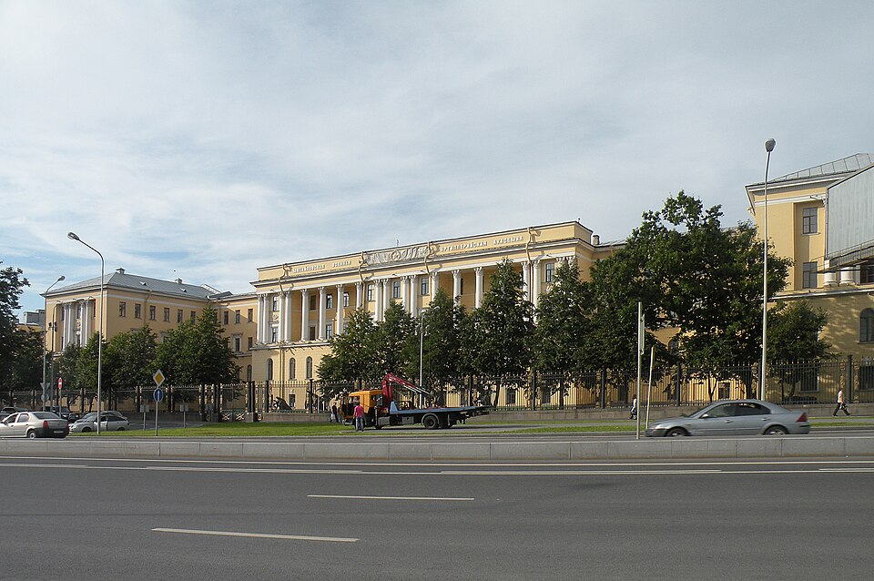 Fayl:Michailovsky Artillery Academy.jpg