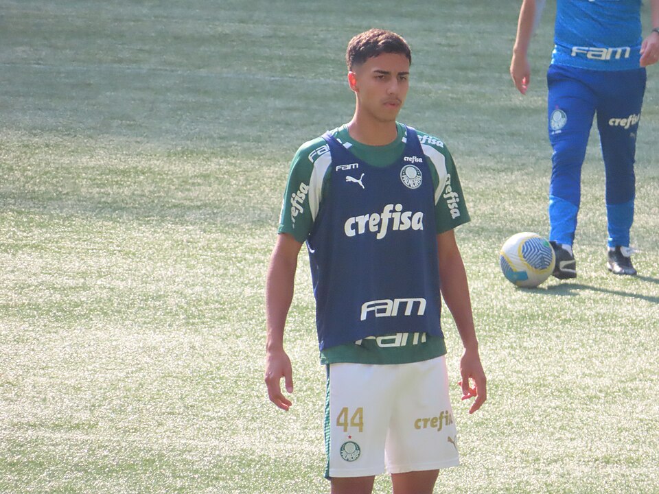 Fayl:Vitor-Reis-Palmeiras-Sao-Paulo-ago24-2.jpg