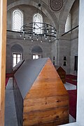 Zal Mahmud posho masjididagi maqbaraning ichi