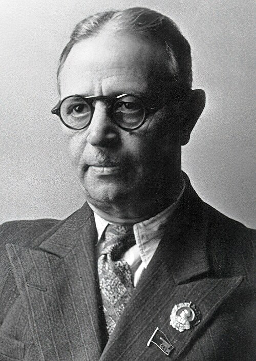 Fayl:Üzeyir Hacıbəyov (cropped).jpg