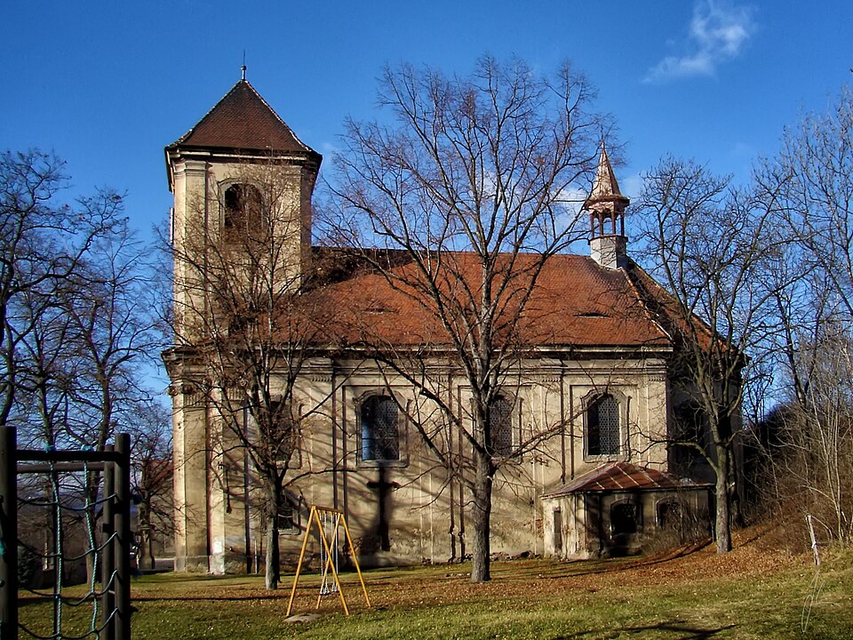 Fayl:Kostel Zabrušany.jpg